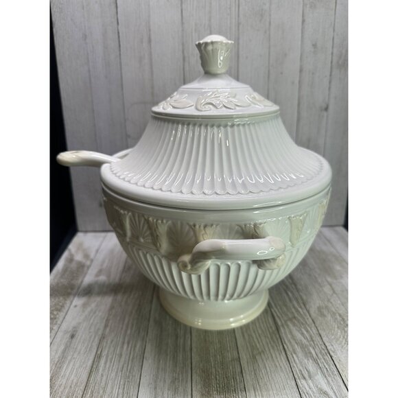 Vtg Lenox Butler's Pantry Soup Tureen with Lid and Ladle with Tag Cream 12" Tall - Picture 4 of 15